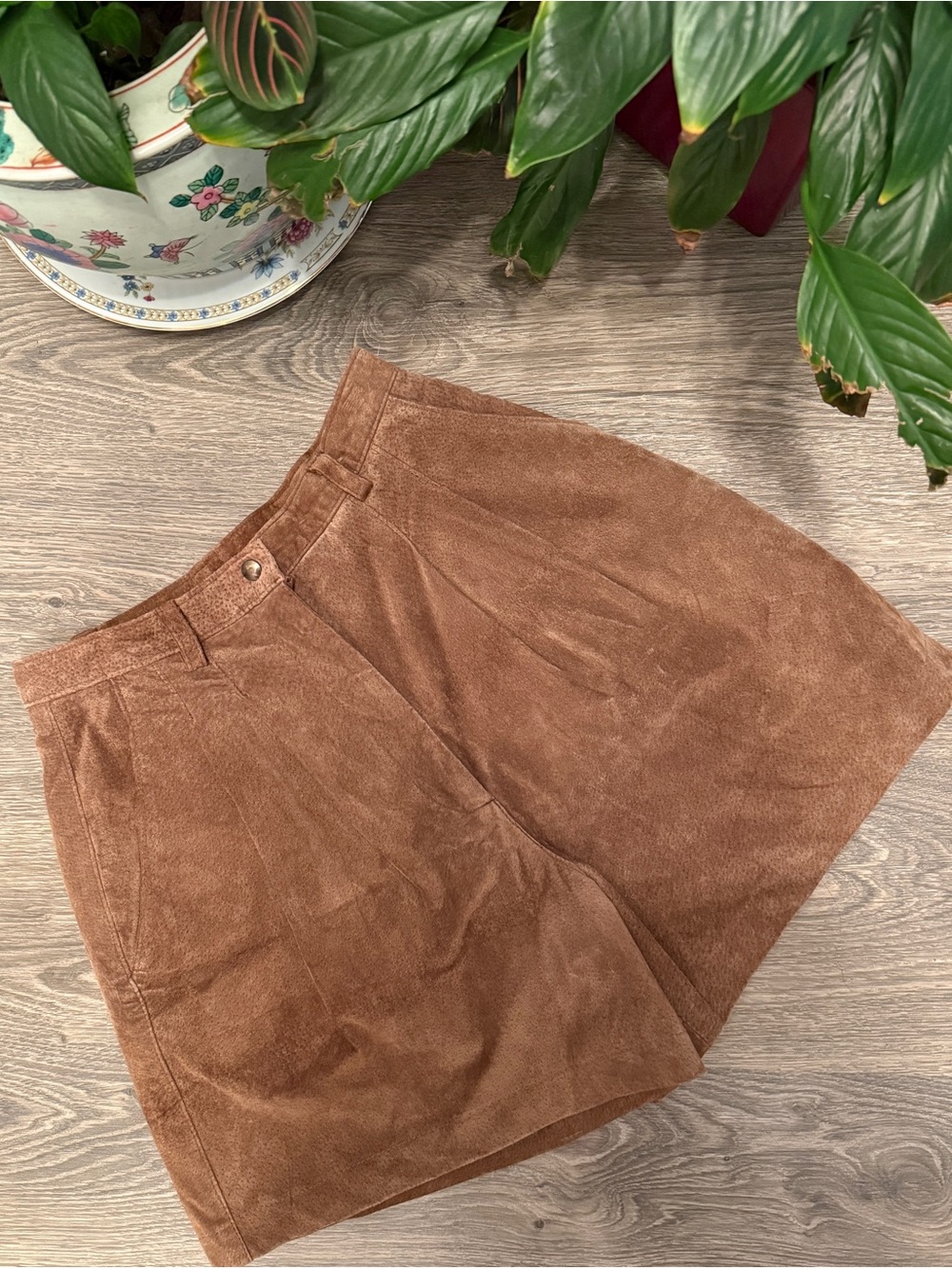 Vintage Cosa Nova Brown Suede High Waisted Pleated Shorts